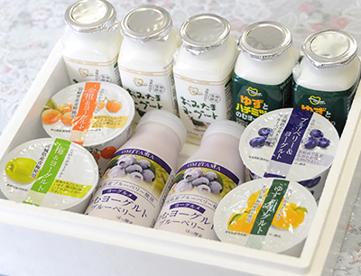茨城フェアin高島屋 日本橋店 ヨーグルトなど乳製品各種(小美玉ふるさと食品公社)
