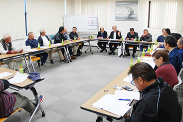霞ヶ浦地区トロール部会の様子
