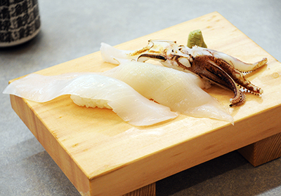 回天寿司　一平鮨　ヤリイカ寿司