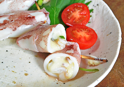 ヤリイカのチーズ詰め