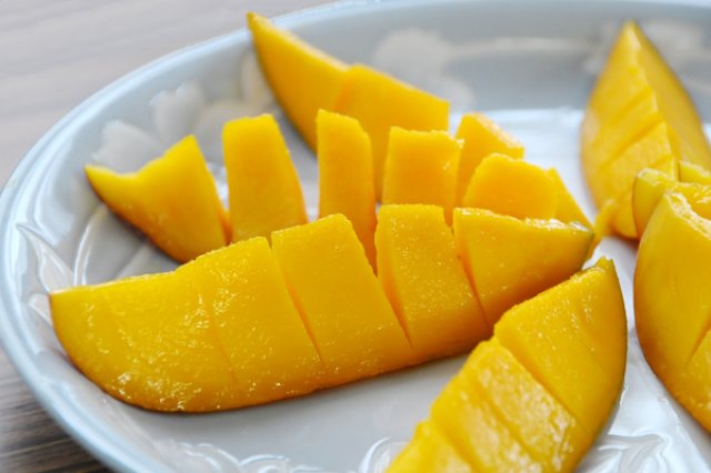 小美玉SUN完熟マンゴー2