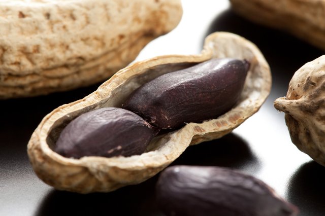 澤田茶園　黒落花生