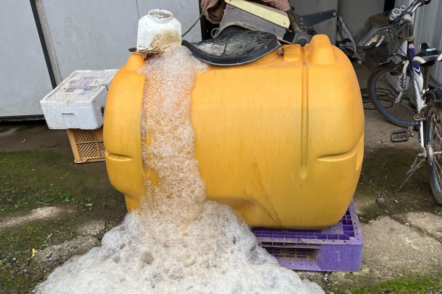 醗酵した微生物肥料