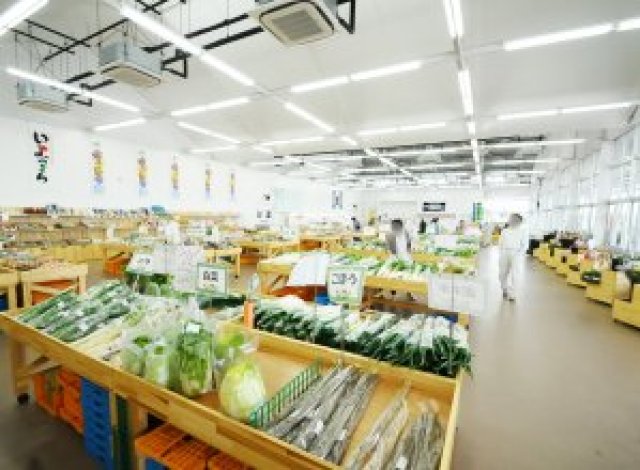 ファーマーズマーケット きらいち筑西店 店内