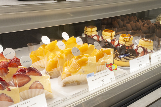 「目からも楽しんでもらいたい」とフォルムを意識してデザインされたケーキ 