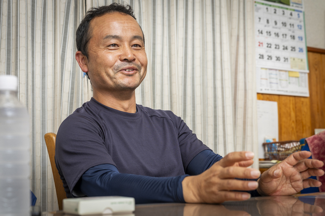 茨城県ぶどう連合会副会長を務める会沢巨峰ぶどう園の会沢将史さん