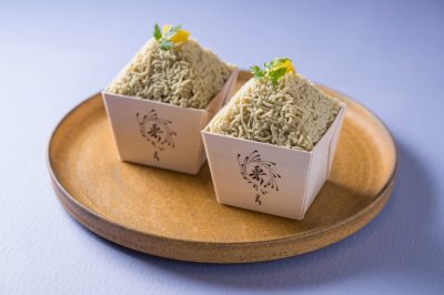 2位　愛宕のこぼれモンブラン　[栗のいえ]　★81個