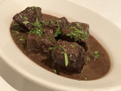 IL BALLOND'OR　③常陸牛煌モモ肉のぺポーゾ 〜赤ワインと黒胡椒の煮込み〜